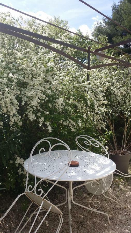 Les Oliviers Hotel Moustiers-Sainte-Marie Bagian luar foto